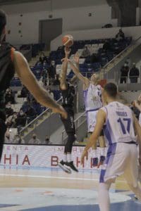 Harrell es taponado por Carles Bibia